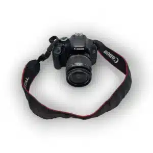CAMARA CANON EOS 600 D KIT + EF-S 18-55 MM IS II