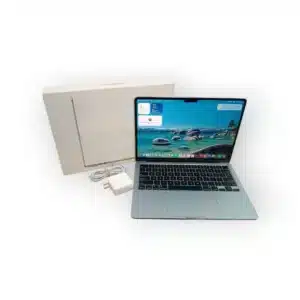 MACBOOK AIR M4 16GB/256GB 3 CICLOS 13" + CAJA Y CARGADOR AMERI, SALUD BATERIA 100 %