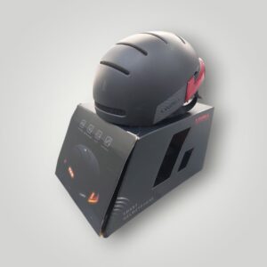 CASCO LIVALL REDEFINE YOUR SAFETY + CAJA + CARGADOR