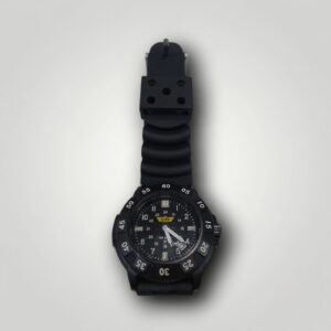 RELOJ MILITAR UZI SWISS TRITIUM ESFERA NEGRA CORREA DE GOMA