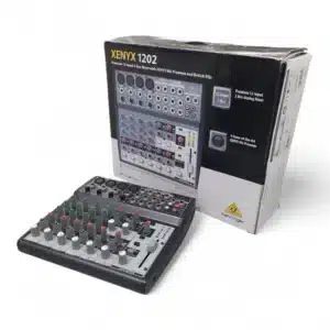 MESA DE MEZCLAS XENYX1202 + CABLE + CAJA