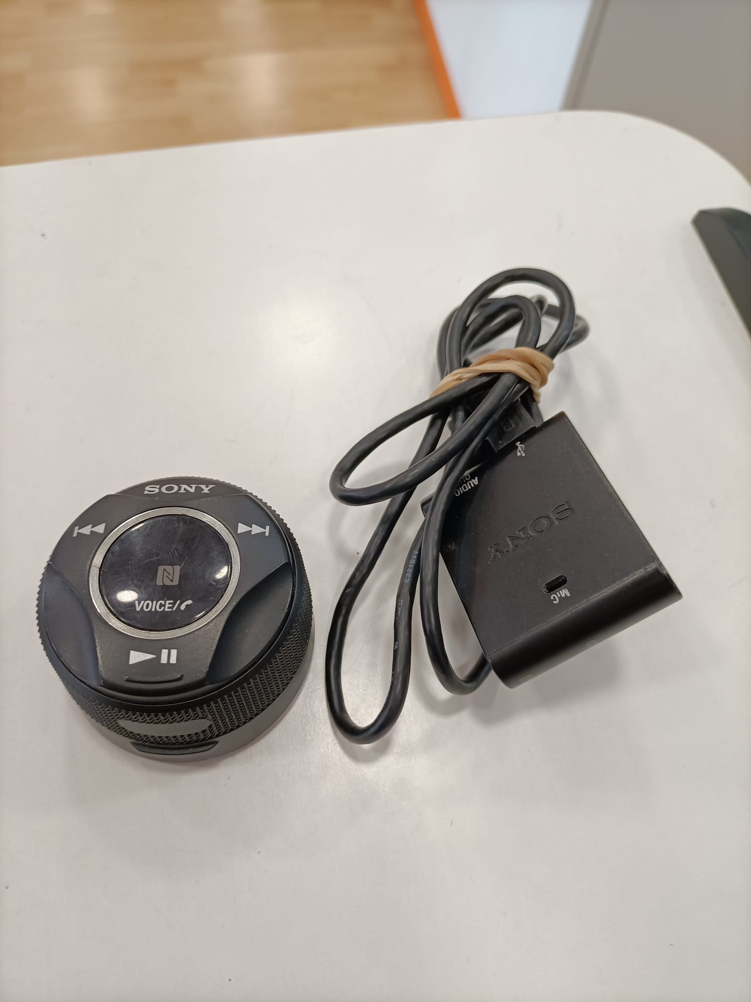 RECEPTOR BLUETOOTH PARA COCHE SONY RM-X7BT + MANDO + CABLE USB (9)