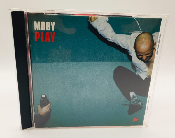 Foto 8 1 24 10 26 53 scaled CD MOBY PLAY