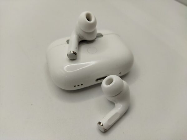 IMG 20240124 120715 1 yFNlDk scaled APPLE AIRPODS PRO 2ND GEN BLANCO
