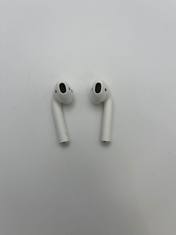 WhatsApp Image 2024 01 11 at 19.34.47 AURICULARES AIRPODS 2º GEN A1602 BLANCO