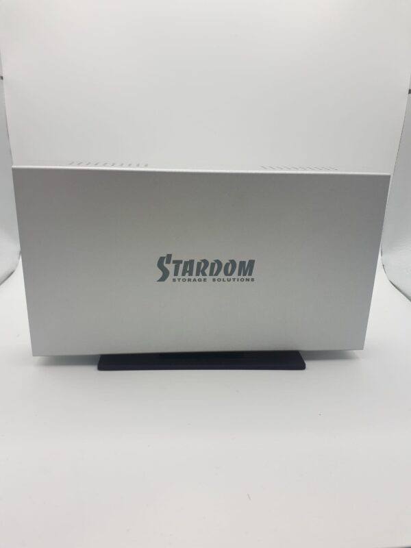 11 U448150STADORM 3 DISCO DURO EXTERNO UNIDAD STARDORM I310-SB3 4TB HDD + CABLES