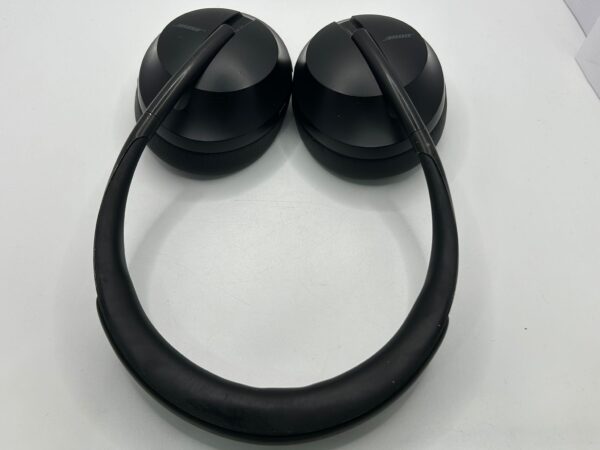 4201031 3 rotated AURICULARES BOSE NC 700 HP