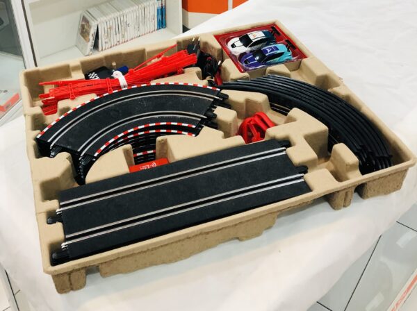 437842 3 scaled CIRCUITO SCALEXTRIC COMPACT CUPRA RACING
