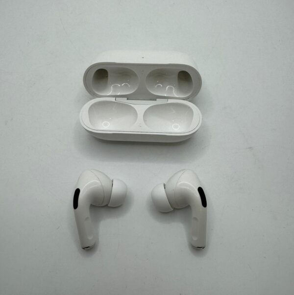 WhatsApp Image 2024 03 15 at 18.16.43 AIRPODS PRO 1 GEN