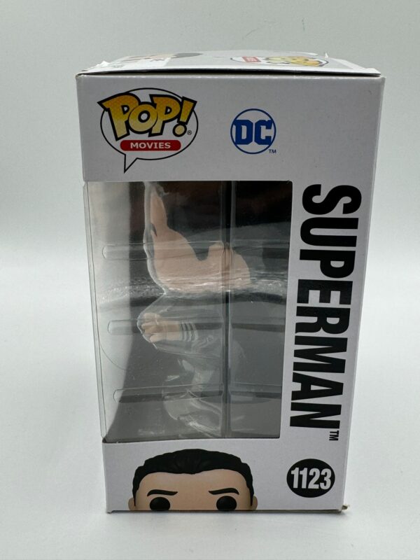 3853963 1 FUNKO POP SUPERMAN JUSTICE LEAGUE 1123