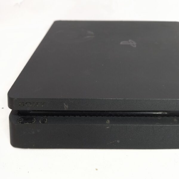 459648 scaled CONSOLA PLAYSTATION 4 500GB CON CABLES