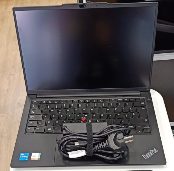 461593 5 PORTATIL LENOVO E14 INTEL I5-1335 1.30GHZ/16GB/512GB SSD/IRIS XE GRAPHICS + CARGADOR