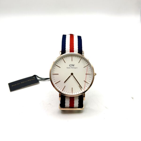 468875 scaled RELOJ DANIEL WELLINGTON CON CAJA *A ESTRENAR*