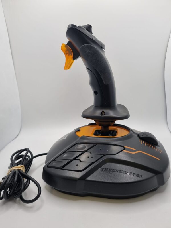 Imagen de WhatsApp 2024 05 07 a las 16.58.24 78bf84a6 JOYSTICK TRUSTMASTER T.16000M + ACC