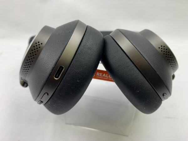 WhatsApp Image 2024 05 24 at 20.24.24 AURICULARES DE DIADEMA BOWERS & WILKINS PX8 + CABLE + CAJA