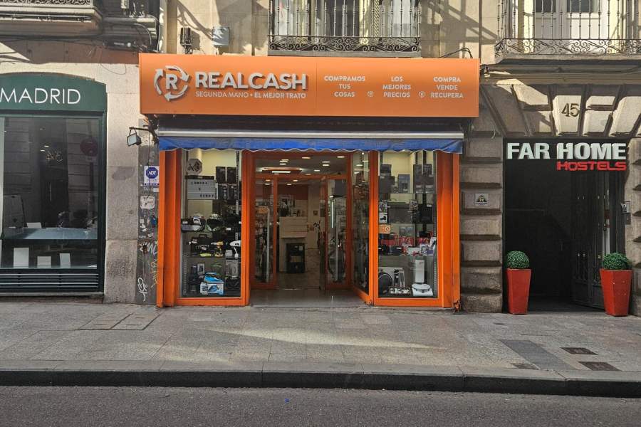 realcash atocha 1 Tienda Realcash Atocha