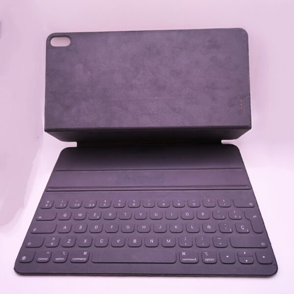 340907 scaled APPLE KEYBOARD A2039 NEGRO