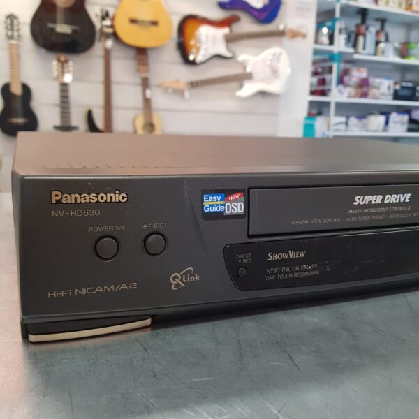 470078 2 REPRODUCTOR VHS PANASONIC NV-HD630 SUPER DRIVE + MANDO