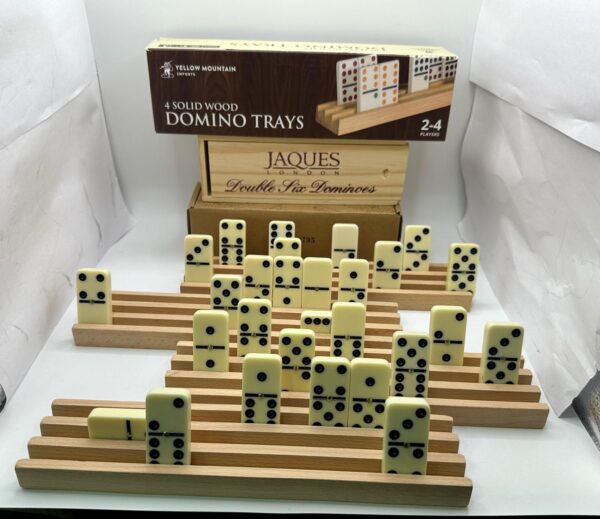 470523 JUEGO DE DOMINO Y BASES + CAJA "A ESTTRENAR"