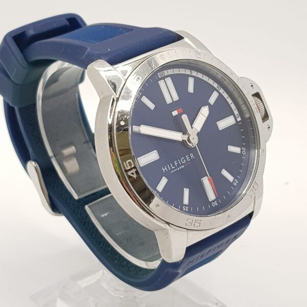 470792 3 RELOJ DE CUARZO TOMMY HILFIGER 50M TH.367.1.14.2592 + CAJA