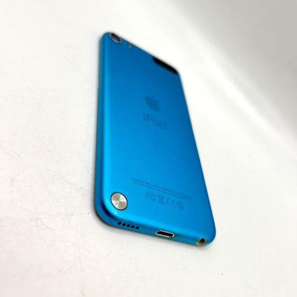470870 3 scaled IPOD TOUCH 5GB 32GB AZUL
