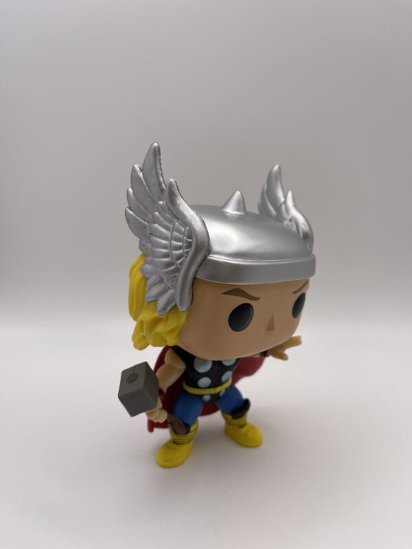 IMG 0180SAMU250624 3 scaled FUNKO POP THOR 438