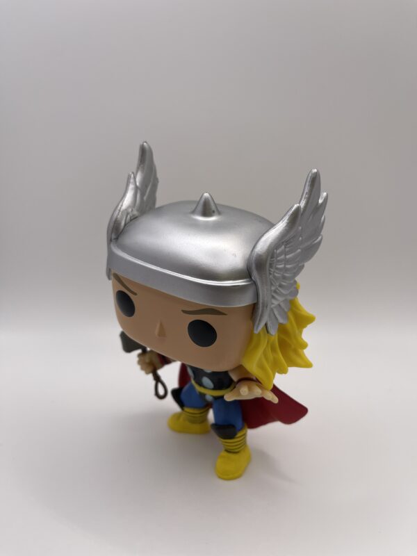 IMG 0180SAMU250624 4 scaled FUNKO POP THOR 438