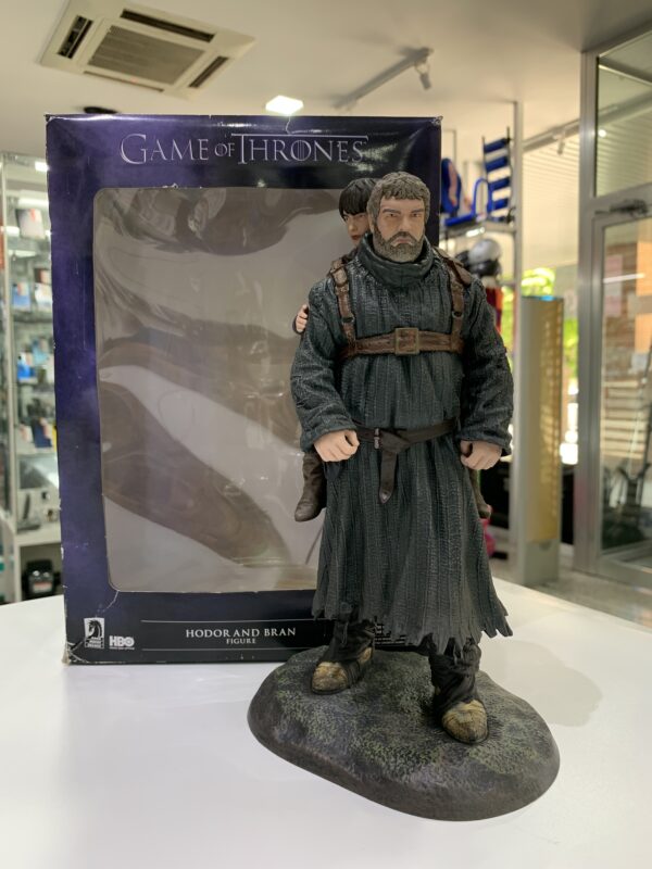 IMG 1372SAMU210624 78 scaled FIGURA DE COLECCION GAME OF THRONES HODOR AND BRAN