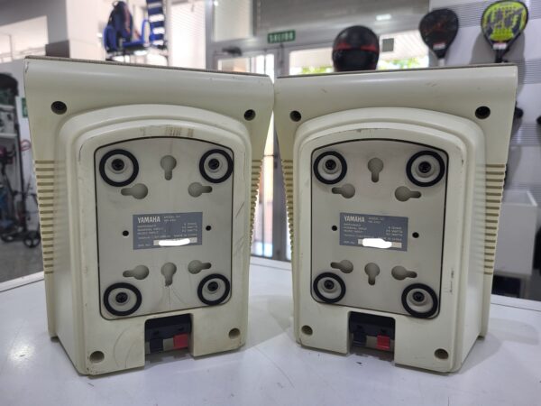 Inked471872 3 PAREJA ALTAVOCES YAMAHA NS-E60 50W 6 OHMS BLANCOS