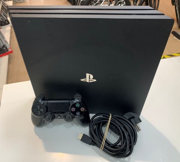 WhatsApp Image 2024 06 06 at 17.04.09 CONSOLA SONY PS4 PRO 1TB + MANDO Y CABLES