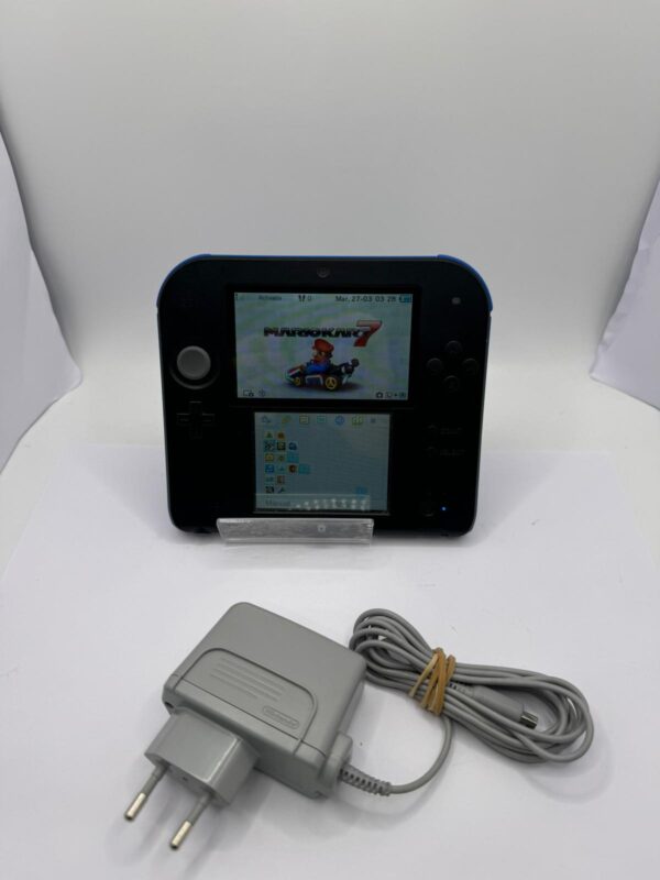 472039 1 CONSOLA NINTENDO 2DS + CARGADOR