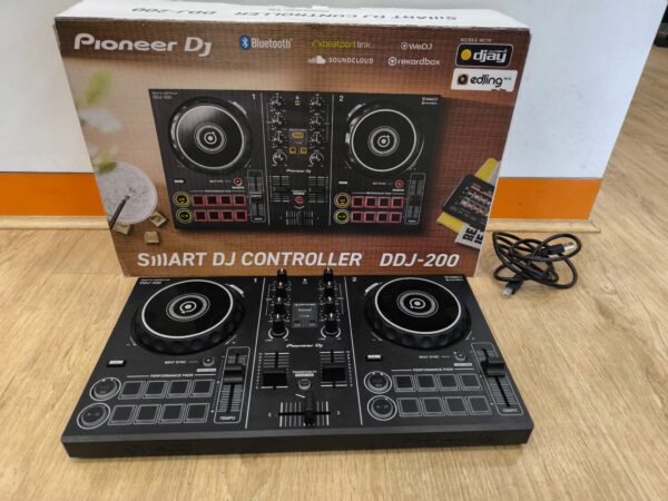 476203 1 CONTROLADORA PIONEER SMART DJ CONTROLLER DDJ 200 + CABLE + CAJA