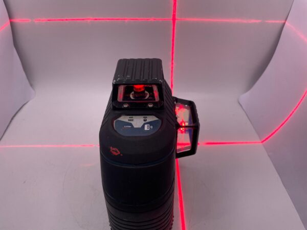 476484 4 NIVEL LASER BOSCH PROFESSIONAL GLL-3-80 LUZ ROJA + FUNDA