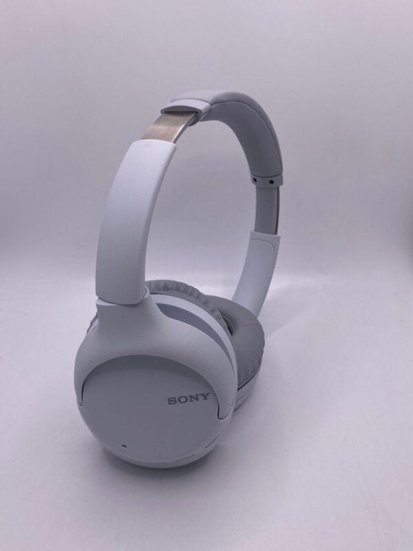 477891 2 AURICULARES BLUETOOTH SONY WH-CH710W BLANCO + CABLES