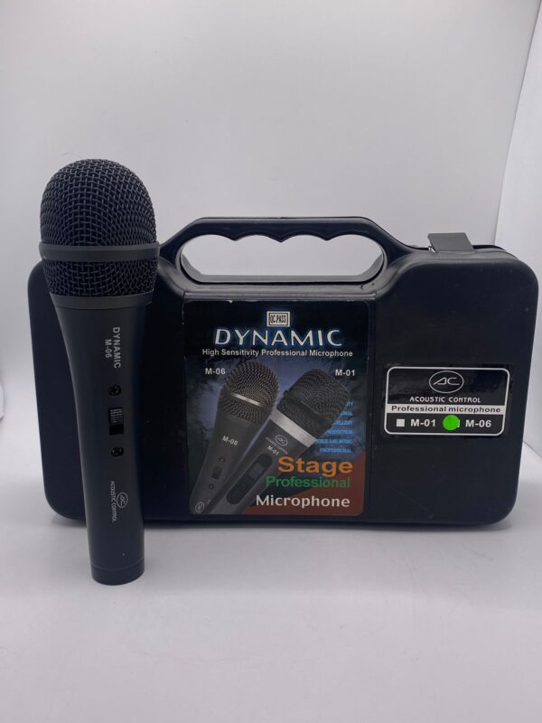 480852 1 MICROFONO DYNAMIC M-06 + ESTUCHE + CABLE