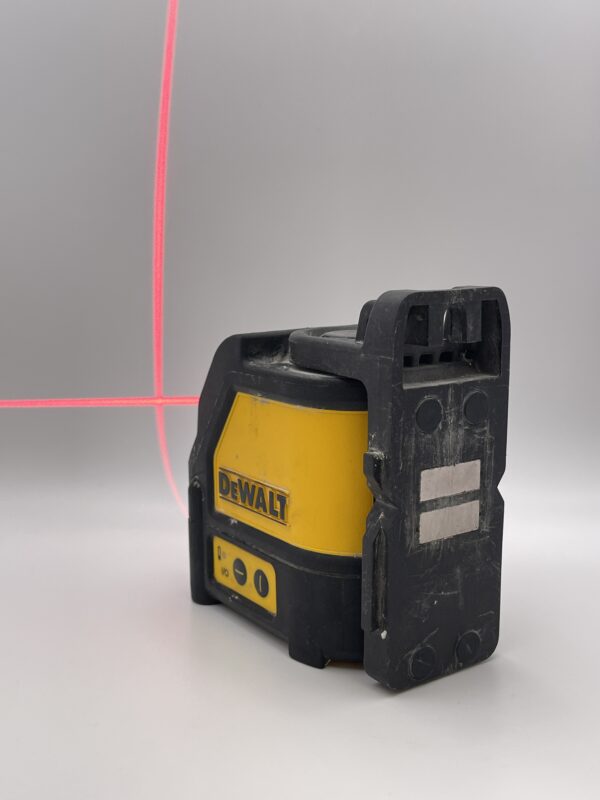 IMG 4522SAMU290724 41 scaled NIVEL LASER DEWALT DW088 LUZ ROJA