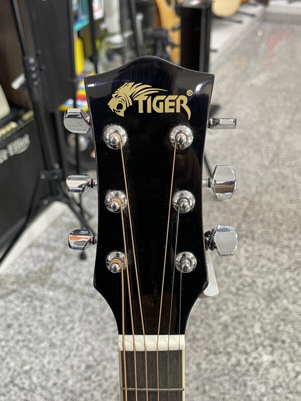 IMG 4729SAMU310724 12 scaled GUITARRA ACUSTICA TIGER ACG3-SB + FUNDA + ACC