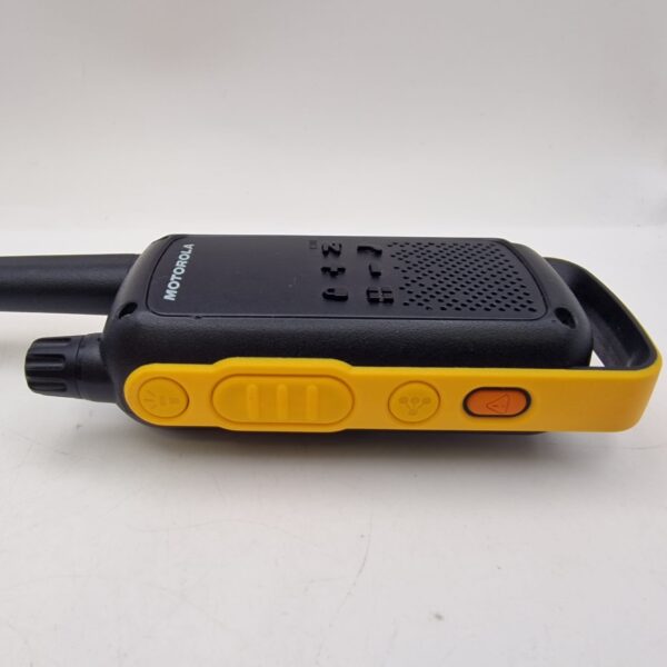 bb1ab655 9b55 41cc b244 6c8caa91b632 PAREJA DE WALKIES TALKIE MOTOROLA T82 EXTREME + CARGADOR + FUNDA