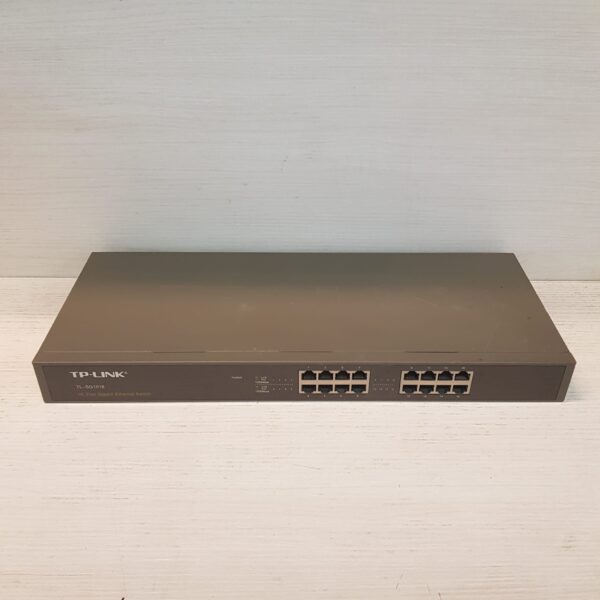 413100 4 SWITCH DE MONTAJE EN RACK GIGABIT DE 16 PUERTOS TP-LINK TL-SG1016