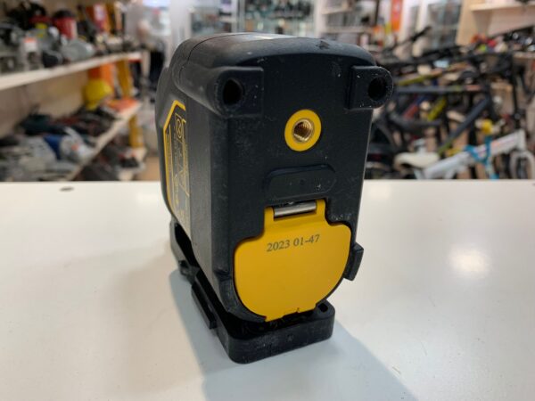 467541 4 NIVEL LASER DEWALT DW088 + CAJA Y ACC