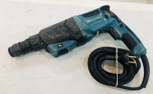 469689 scaled TALADRO PERCUTOR MAKITA HR2630T 800W