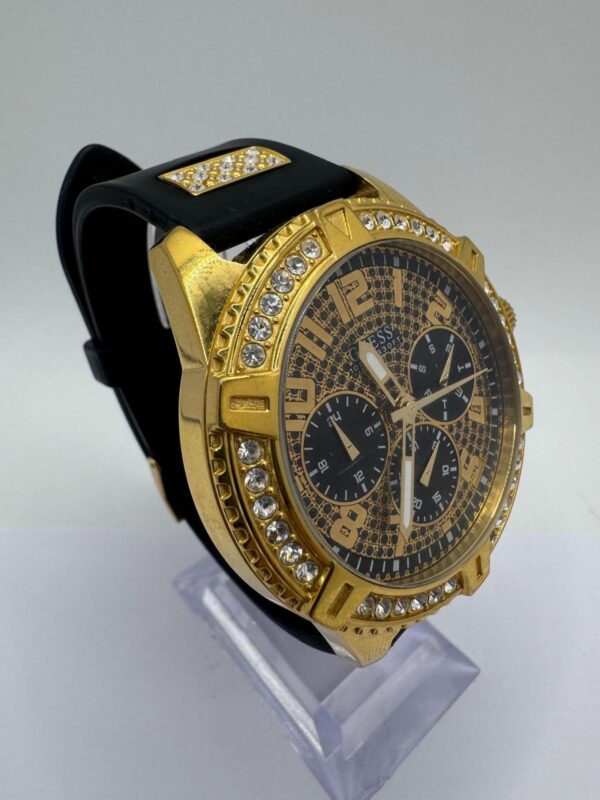 477508 3 RELOJ GUESS ZEUS 100M DORADO CON CORREA SILICONA