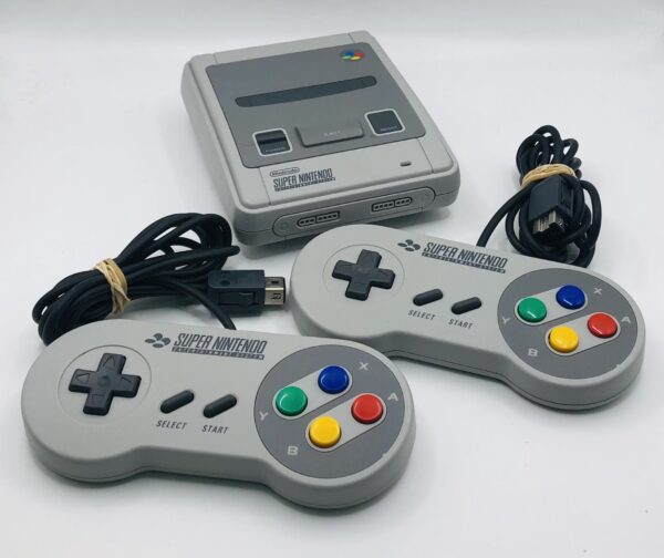 482857 CONSOLA SUPER NINTENDO MINI CLASSIC + CABLEADO Y 2 MANDOS