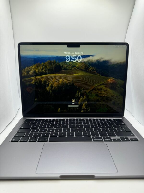 483184 6 PORTATIL APPLE MACBOOK AIR (2022) 13,6" RETINA CHIP M2 8 GB 256 GB SSD + CAJA