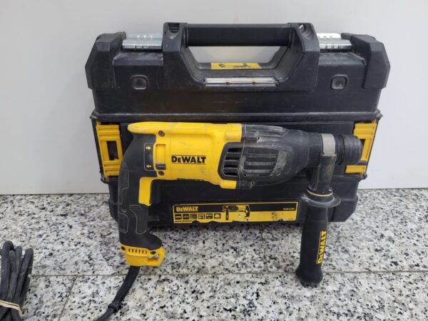 483217 1 TALADRO DEWALT D25133 800W + MALETIN