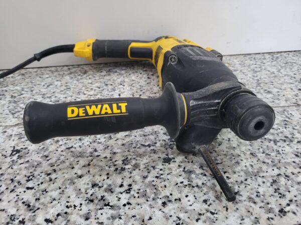 483217 5 TALADRO DEWALT D25133 800W + MALETIN