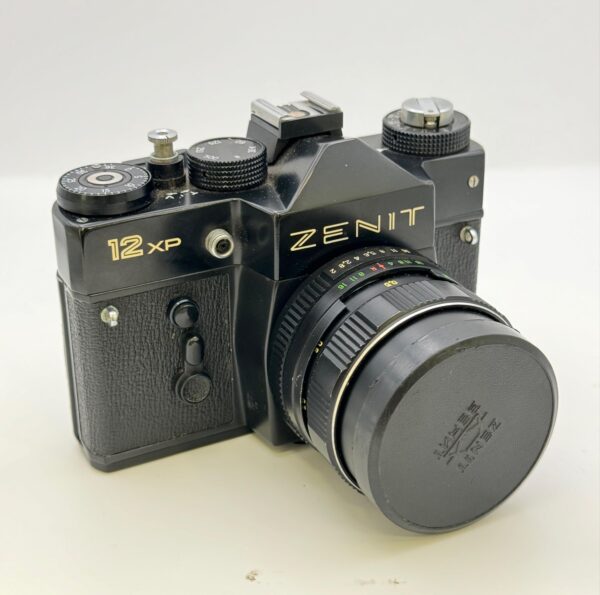 484259 2 scaled CAMARA ANTIGUA ZENIT 12XP * DECORACION *