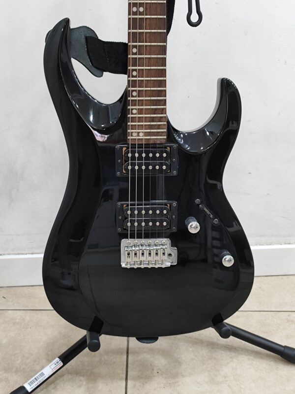 IMG 20240807 110836 XMtHIj scaled GUITARRA ELECTRICA NEGRA CORT X100 + CORREA