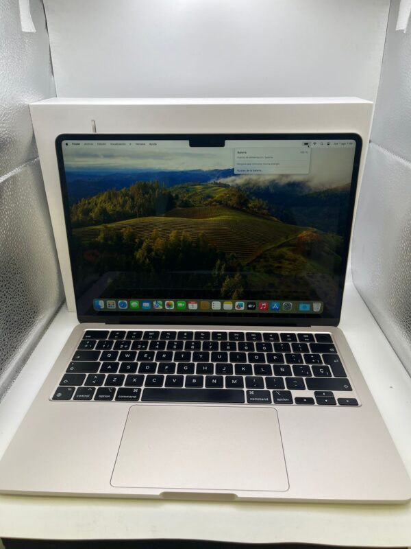 WhatsApp Image 2024 08 01 at 10.51.30 APPLE MACBOOK AIR A2681 13 M2 8GB/256GB SSD + CARGADOR + CAJA