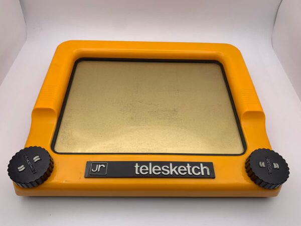 WhatsApp Image 2024 08 01 at 16.33.25 1 TELESKETCH JR + CAJA